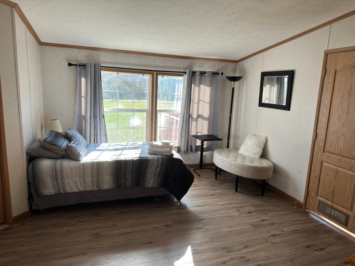 Spacious Cozy Getaway ! King Bed, Game Room, Out Door Patio Cairo Εξωτερικό φωτογραφία